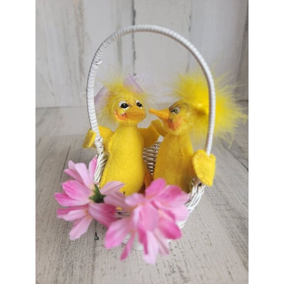 Annalee spring chick wicker basket Easter flower home decor - Picture 7 of 8